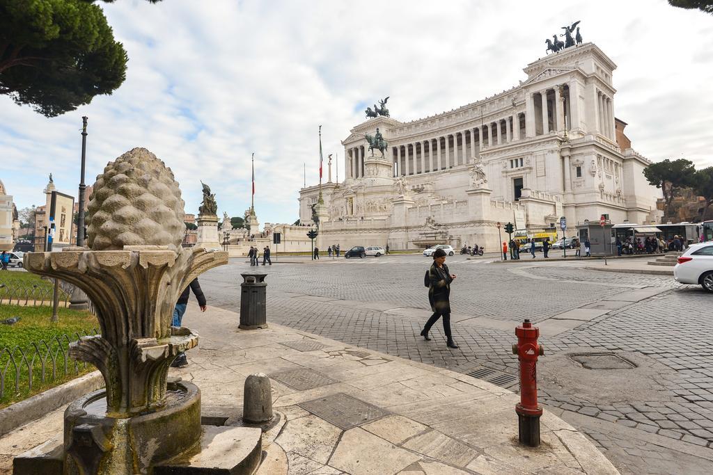 Cs Piazza Venezia Apartment Rome Exterior photo